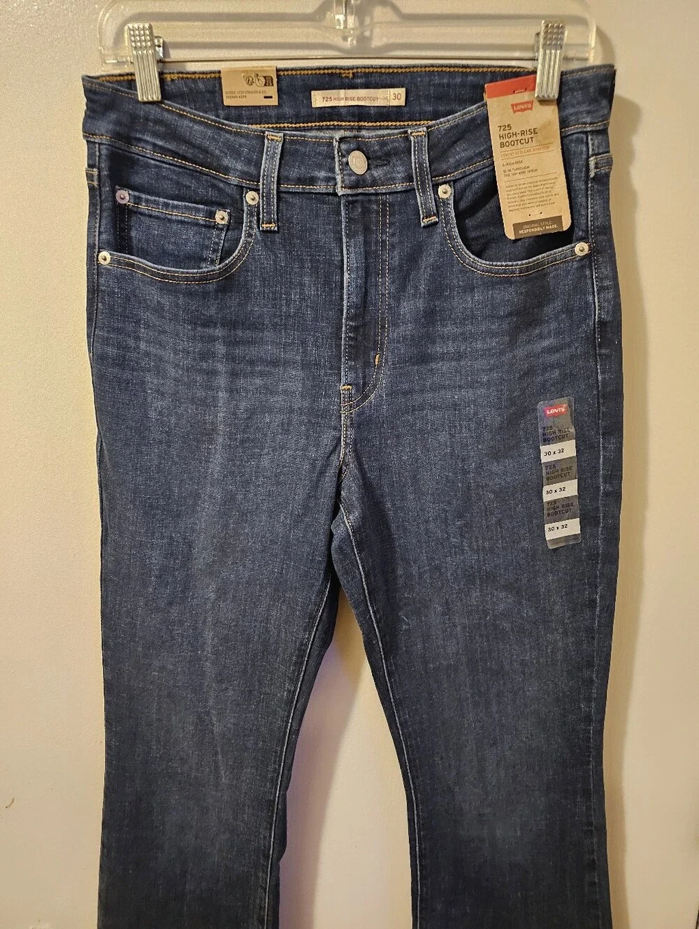 Levi's 725 High Rise Bootcut Jeans Blue Women's Size 30x32 NWT